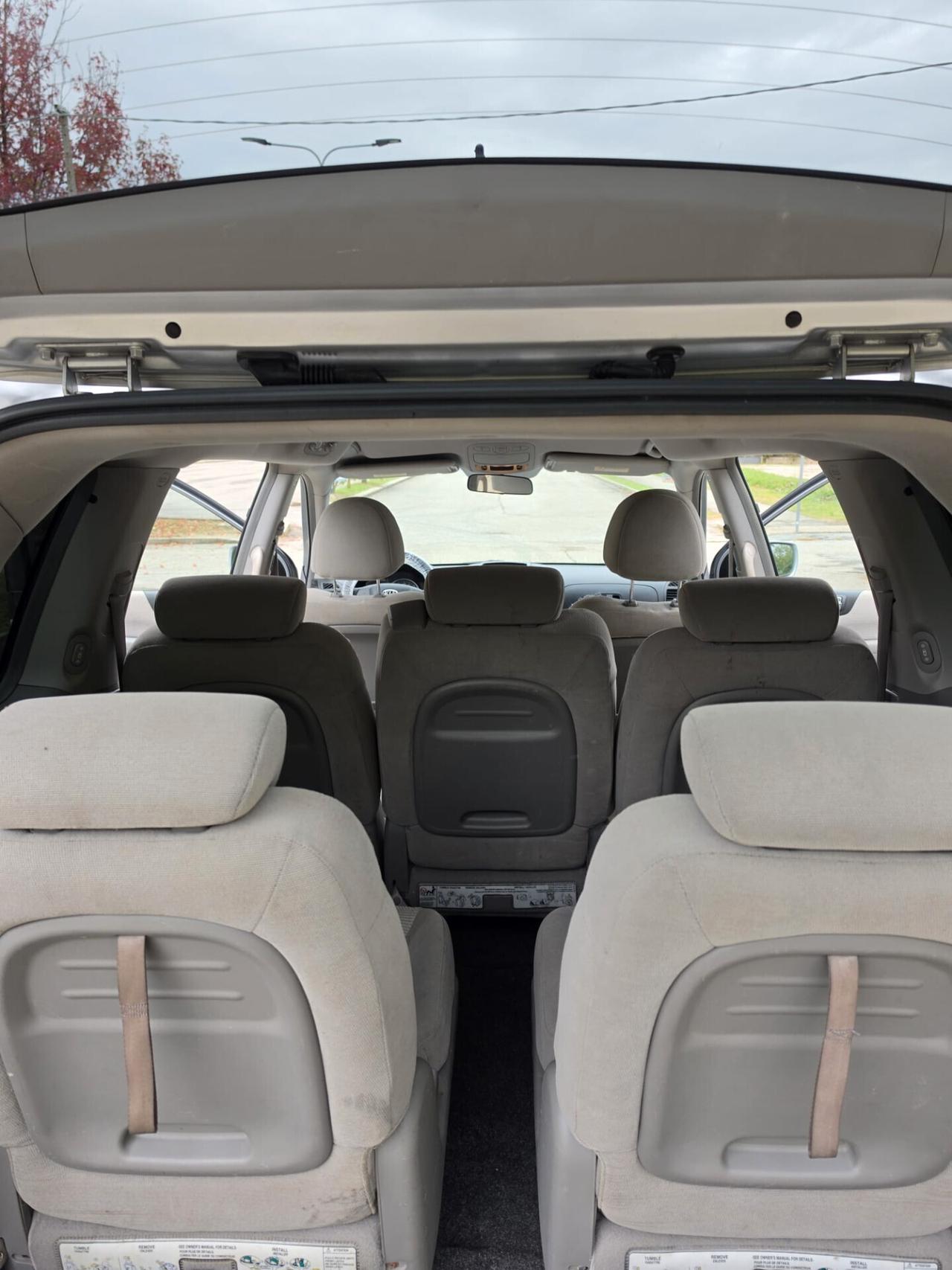 Kia Carnival GT Class 7 posti