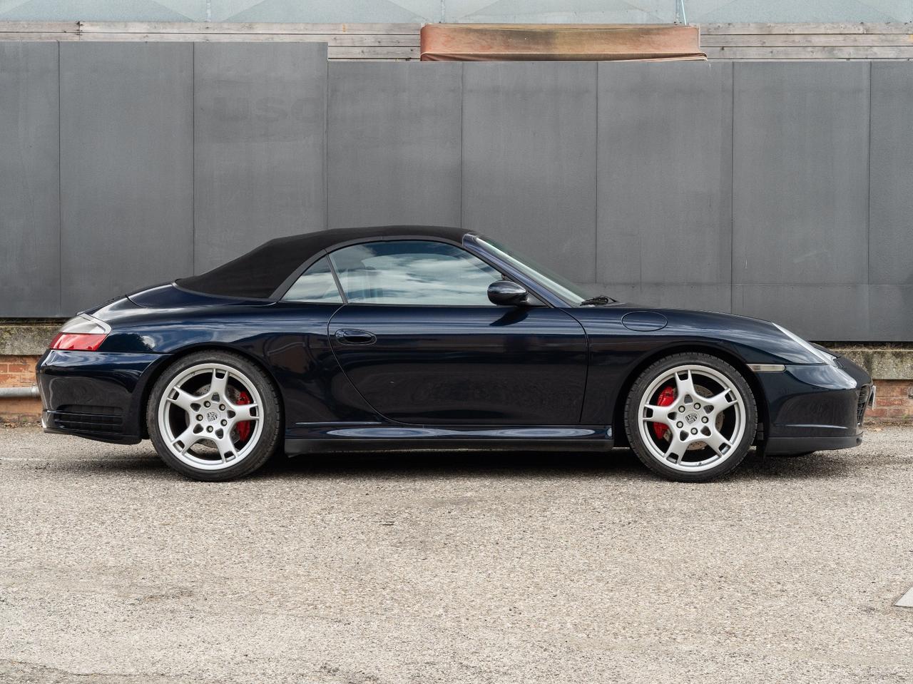 Porsche 911 Carrera 4S Cabriolet