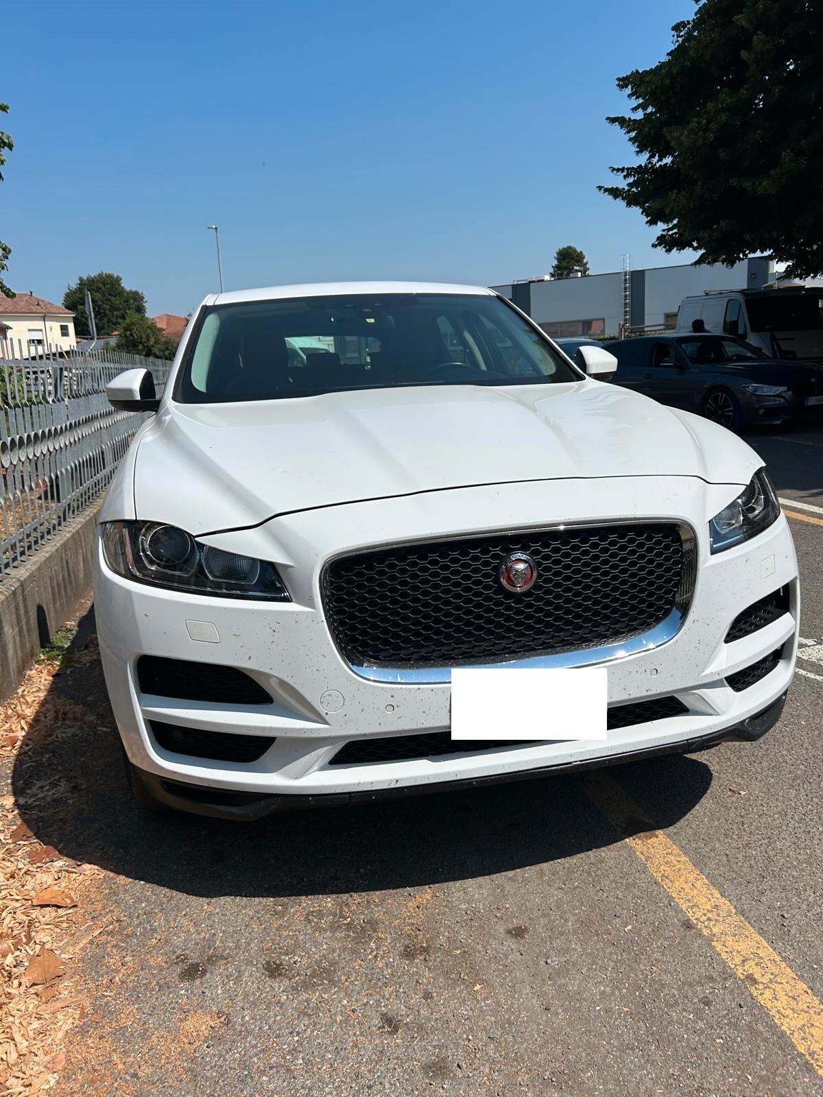 Jaguar F-Pace 2.0 D 180 CV AWD aut. Portfolio