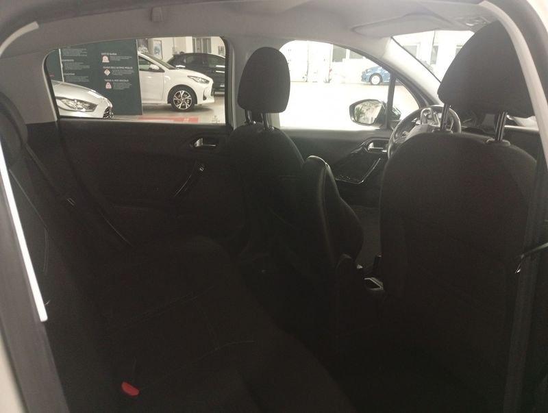 Peugeot 208 PureTech 82 5 porte Allure