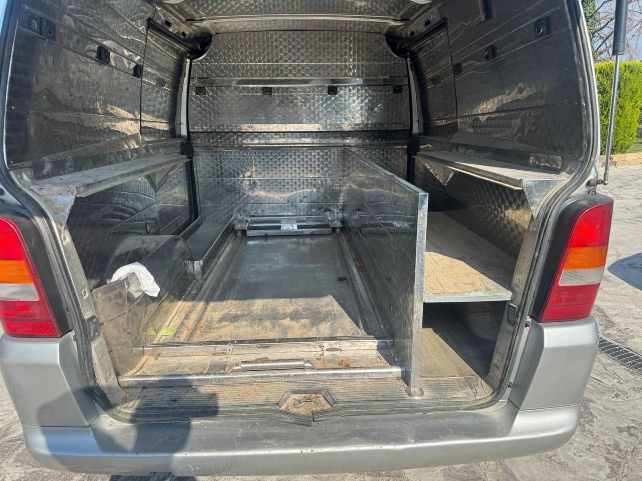 Mercedes-benz Vito MERCEDES-benz (AUTOFUNEBRE PER TRASPORTO SALME)