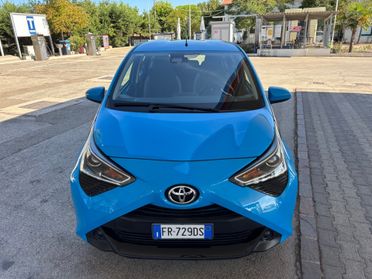 Toyota Aygo 1.0 VVT-i 72 CV 5 porte x-cool MMT