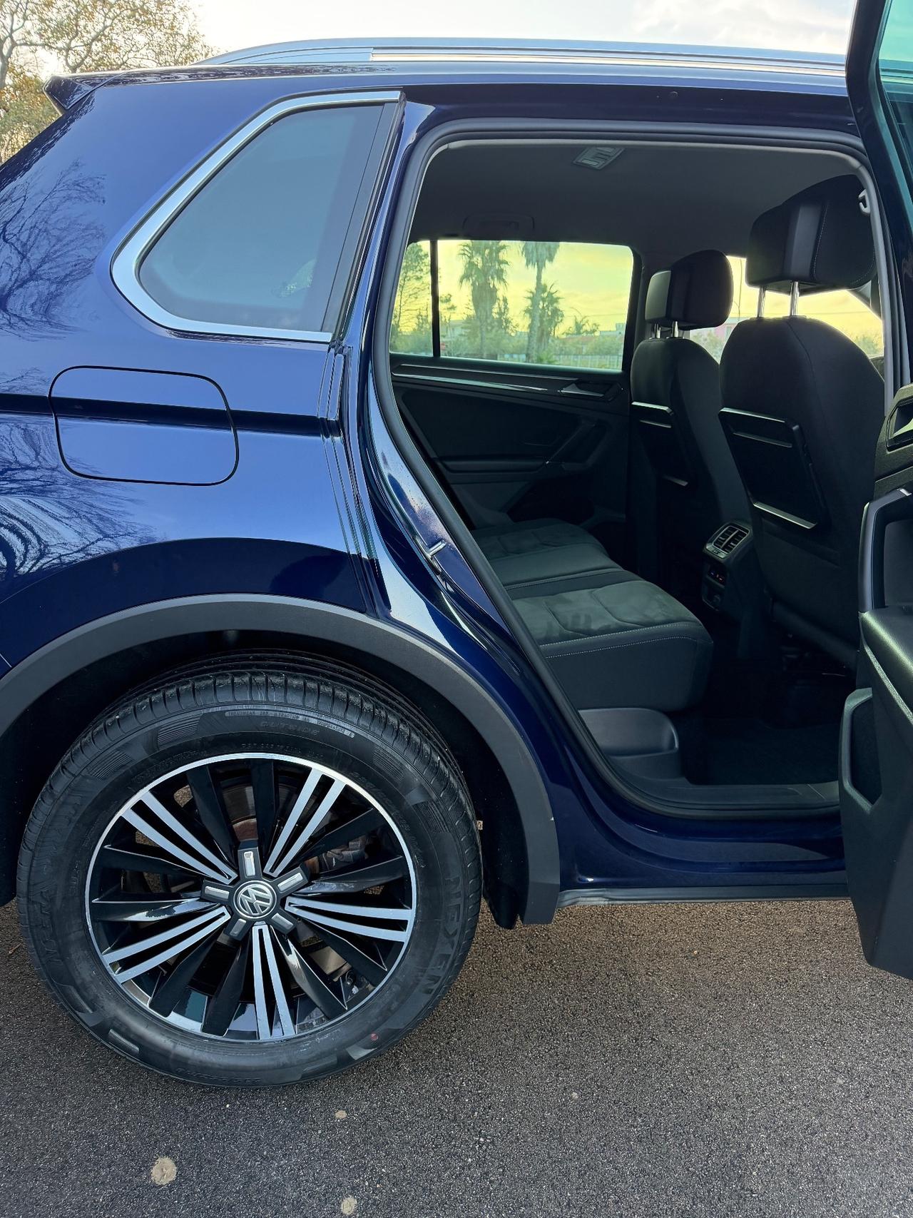 Volkswagen Tiguan 2.0 EXECUTIVE DSG Advanced BlueMotion Technology