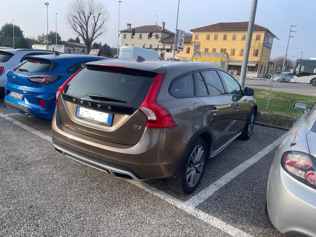 Volvo V60 Cross Country D3 Geartronic Summum