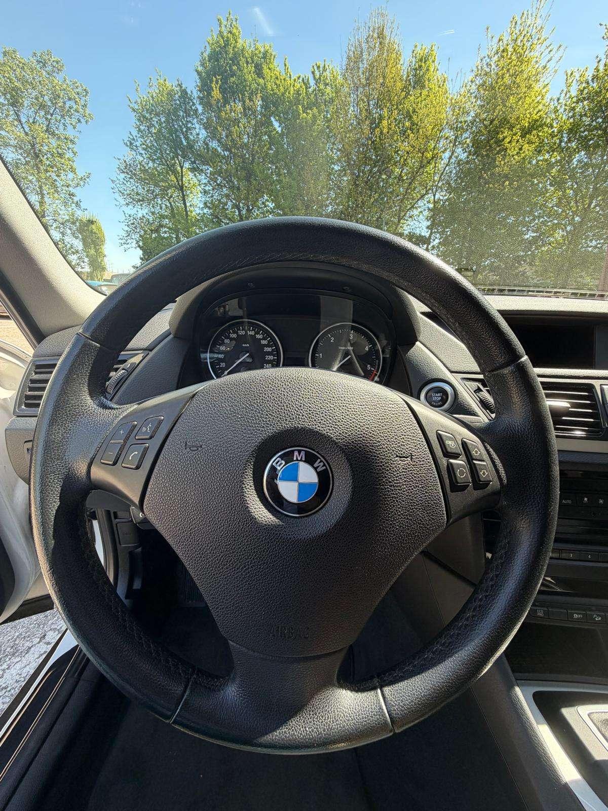 BMW X1 XDRIVE 18D