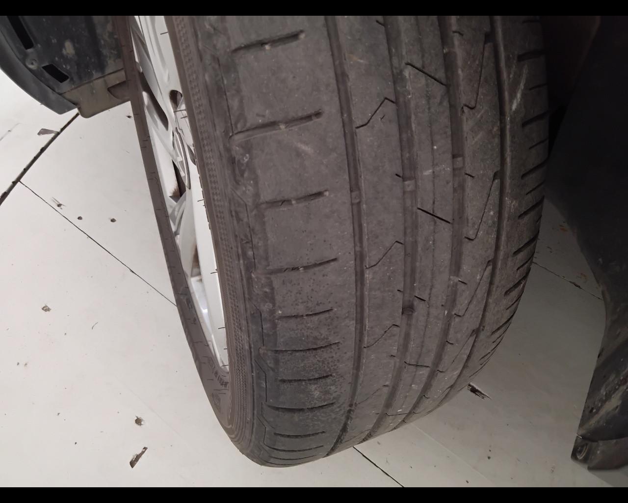 VOLKSWAGEN T-Roc I 2022 - T-Roc 1.0 tsi R-Line 110cv