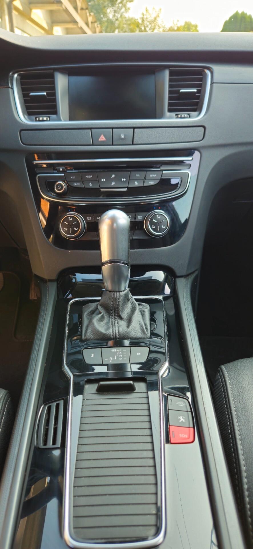 Peugeot 508 BlueHDi 1.6D 120cv E6 FULL