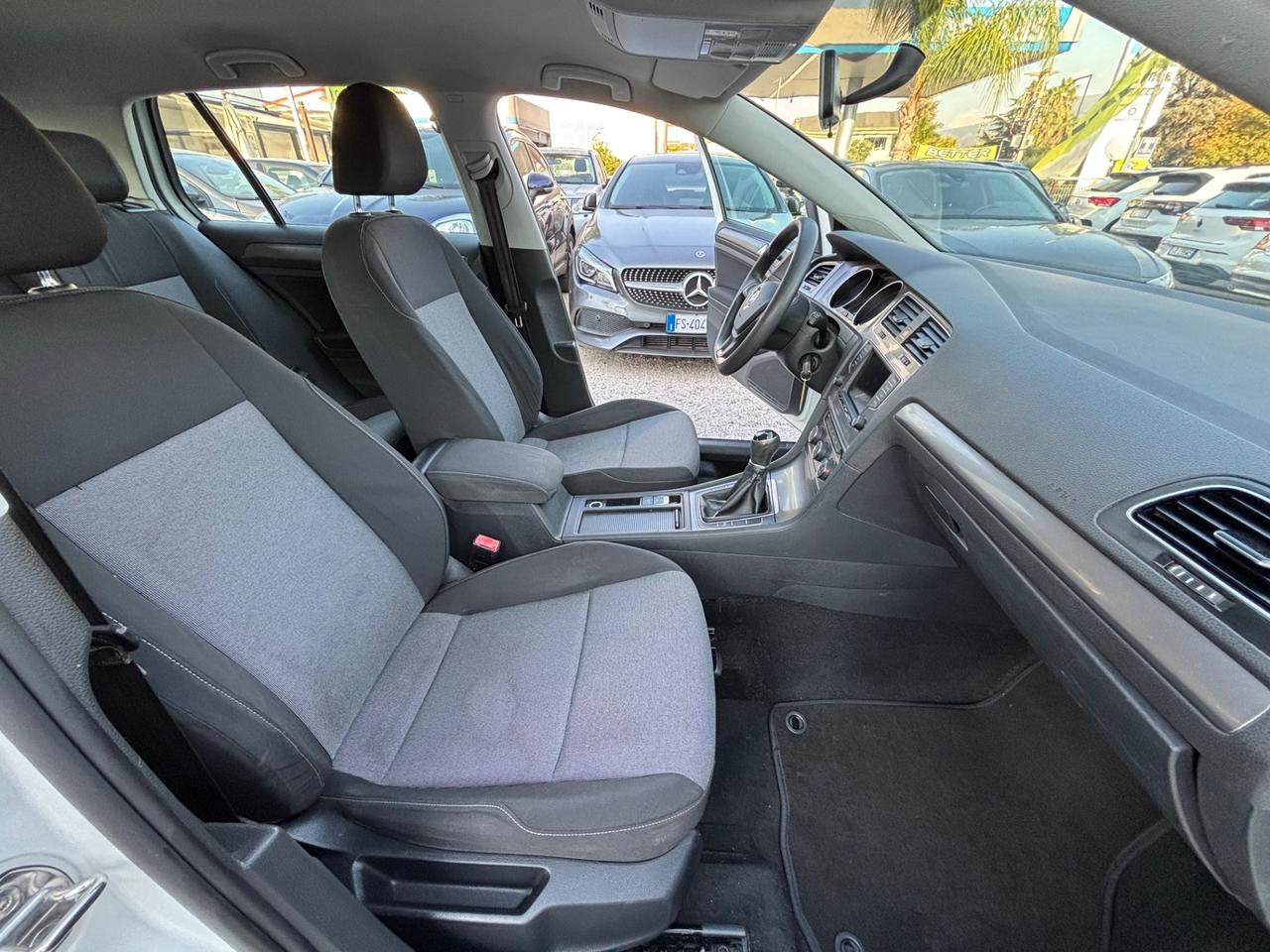 VW GOLF 1.6TDI 90CV SOLI 90.000KM PARK SENS