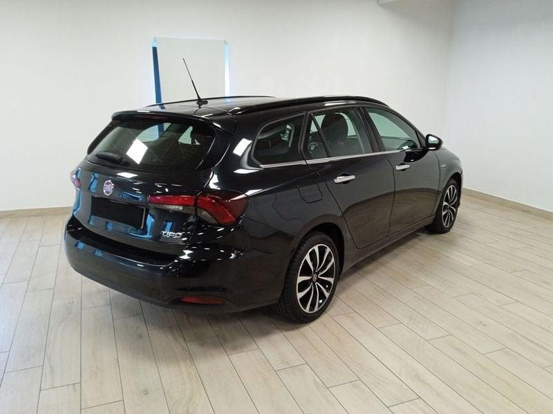 FIAT Tipo (2015-->) 1.6 Mjt S&S SW Lounge