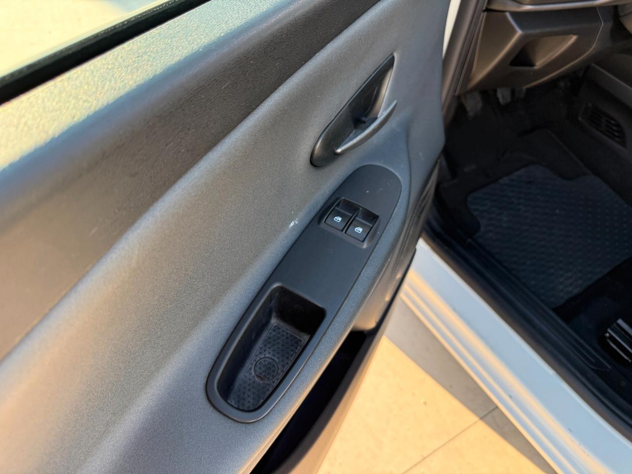 LANCIA YPSILON 2017 1.2 BENZINA 69 CV * 57.000 KM