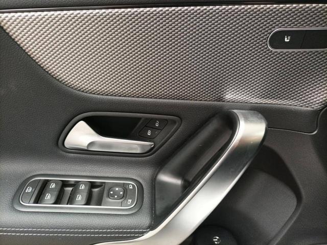 MERCEDES-BENZ A 160 Sport