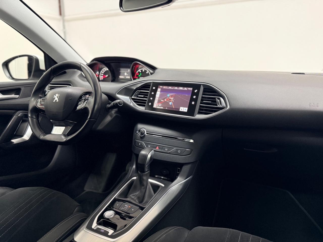 Peugeot 308 1.6 BHDi 120 cv EAT6 SW Allure 07/2016 Euro 6B