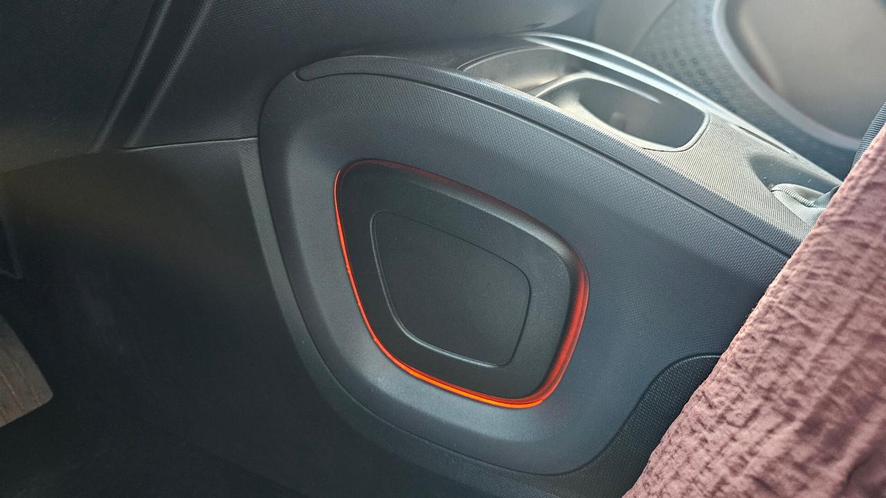 Smart Forfour 70 1.0 Passion NAV ANDROID TAGL UFF LED SENSORI