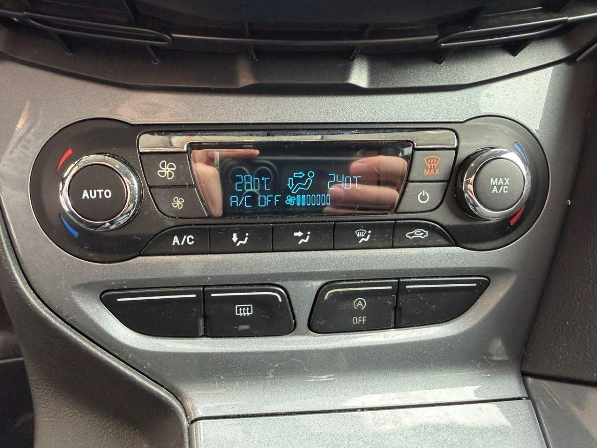 FORD - Focus - 1.6 TDCi 115CV 5p. Titanium DPF