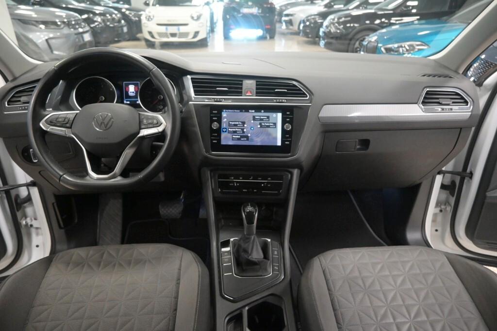 VOLKSWAGEN TIGUAN 2.0 TDI 150CV DSG SCR LIFE ( FARI LED - CLIMA TRIZONA - ADAPTIVE CRUISE - NAVI - APP CONNECT - PARK PILOT )