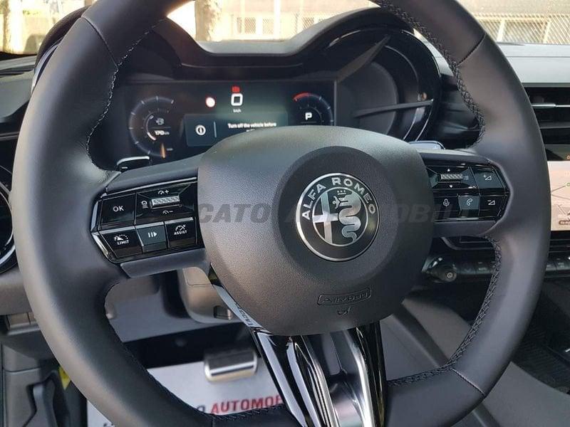 Alfa Romeo Junior Junior 1.2 ibrida Q4 145cv edct6