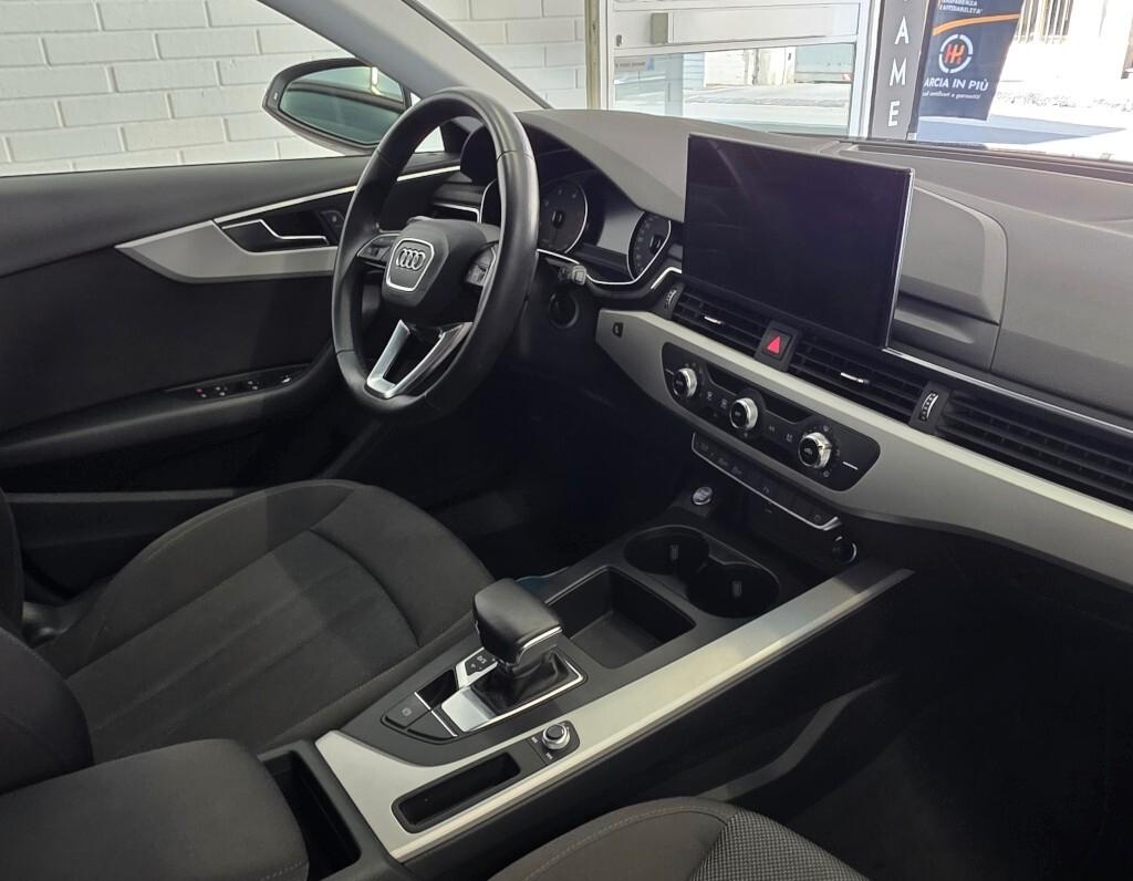 Audi A4 Avant 30 TDI/136 CV S tronic Business Advanced