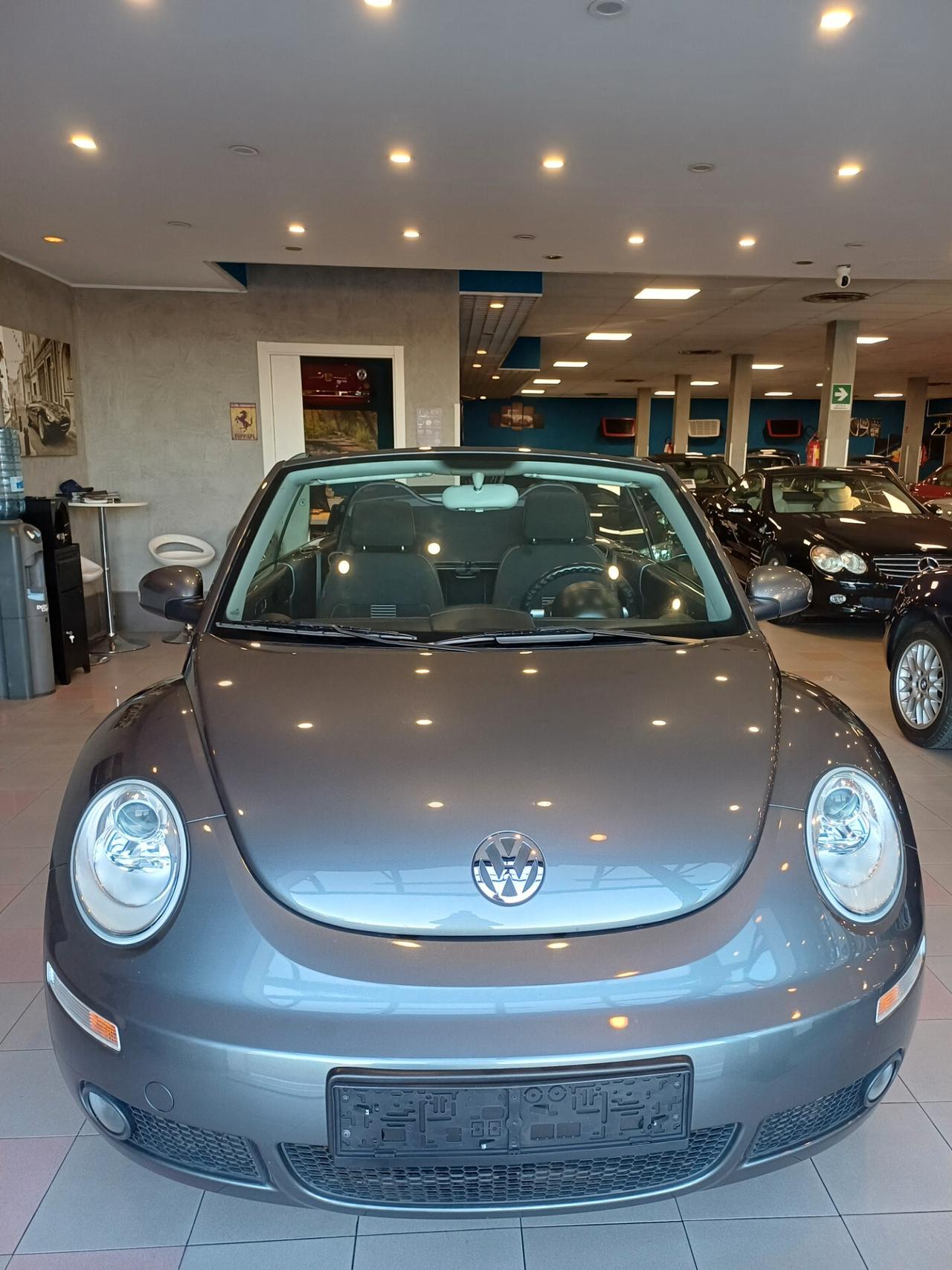 Volkswagen New Beetle 1.4 16V Cabrio Neopatentati