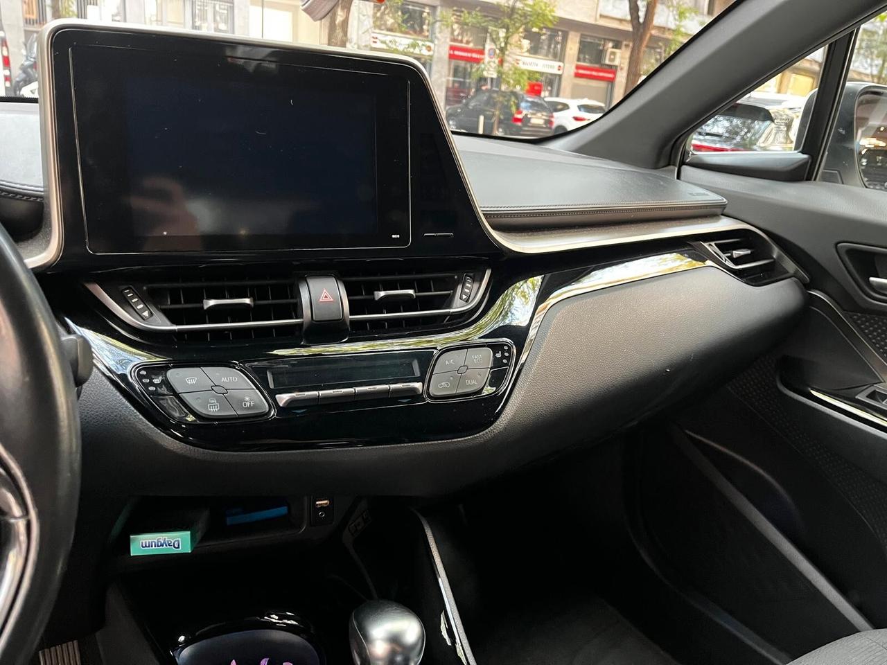 Toyota C-HR 1.8 Hybrid E-CVT Active