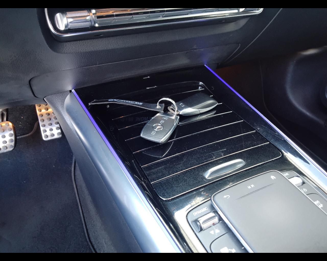 Mercedes-Benz GLA-H247 2020 - GLA 180 d Premium auto