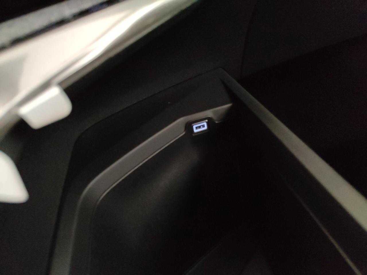 Peugeot 3008 Hybrid 145 e-DCS6 Allure