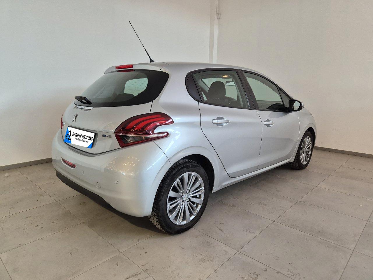 Peugeot 208 1.2 puretech Active gpl 5P - NEOPATENTATI - Sens. Park. - Bluetooth