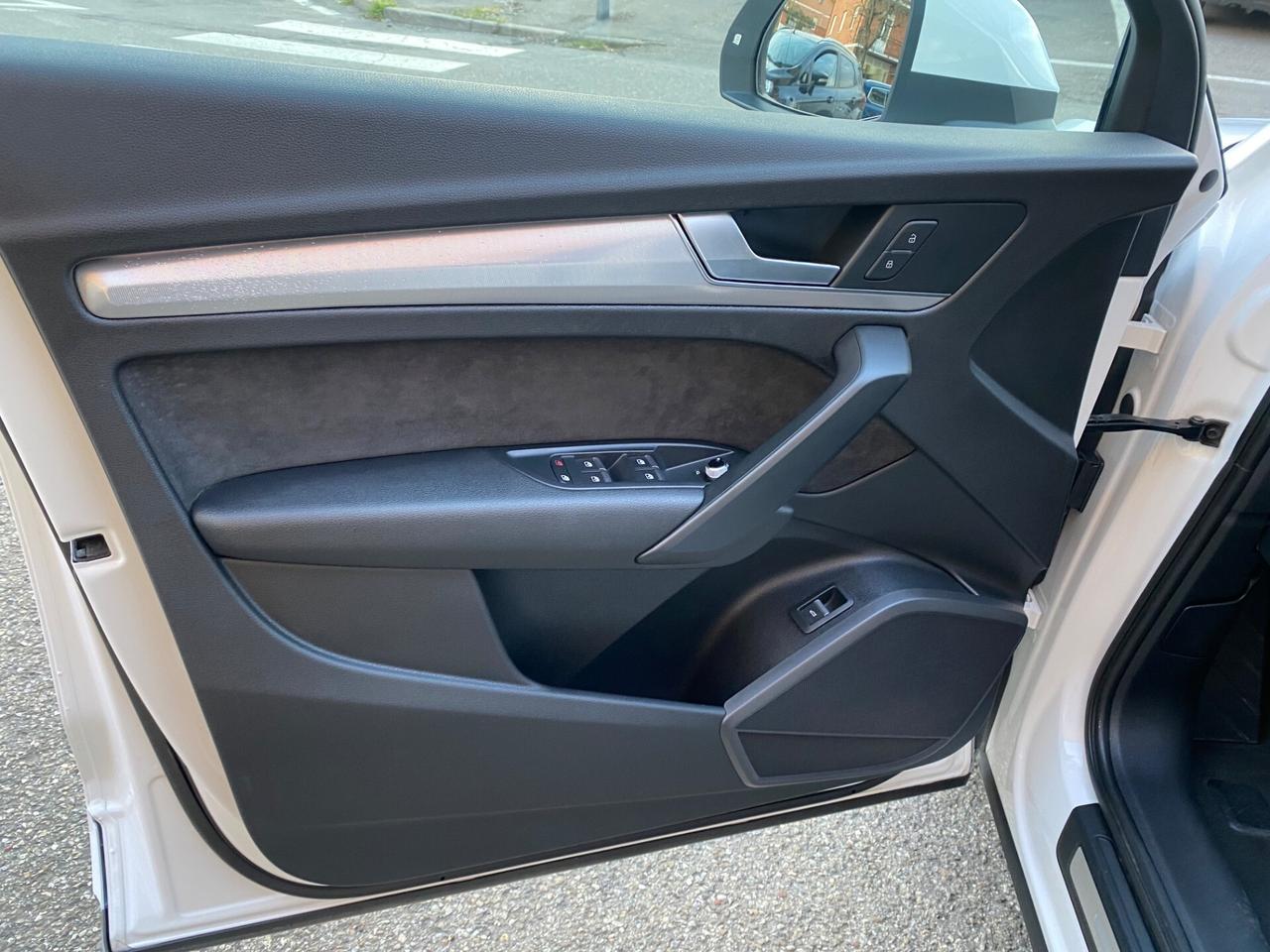 Audi Q5 2.0 TDI quattro S tronic Design Sport