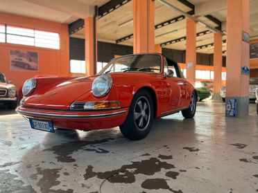 Porsche 911 2.2T targa ASI 1970