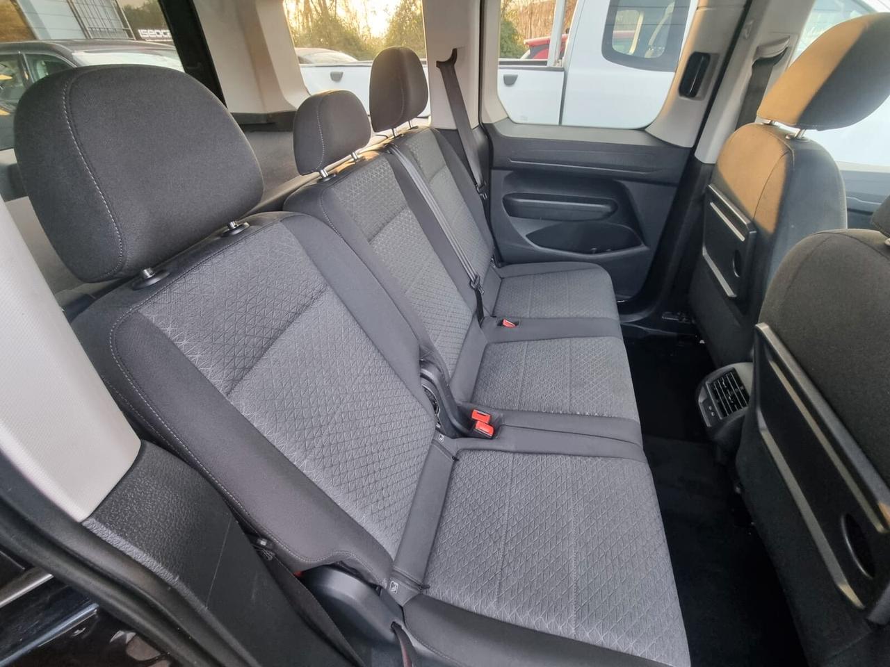 Ford Tourneo Connect 2.0 EcoBlue 122 CV Titanium