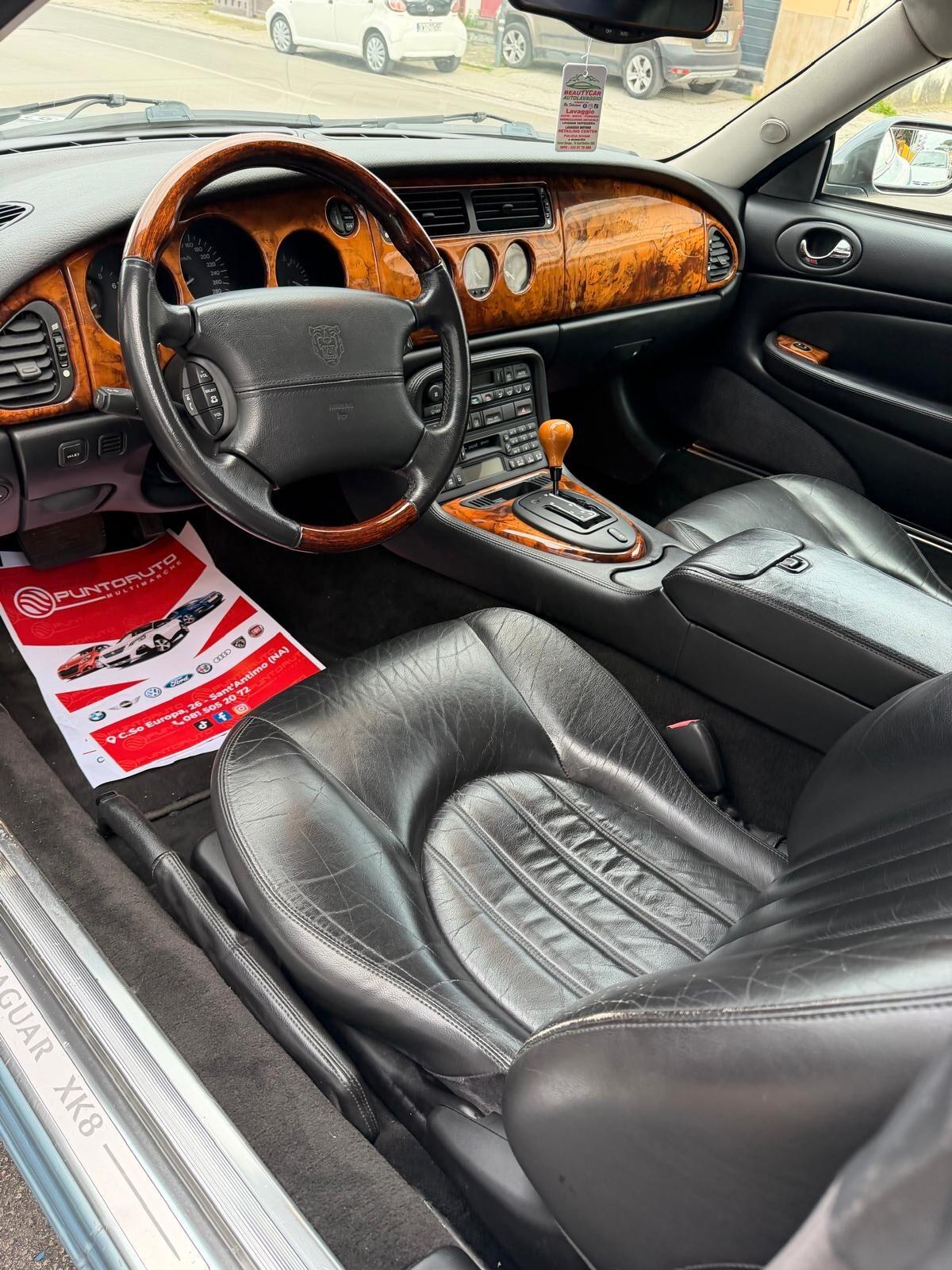 Jaguar XK XK8 4.0 COUPE