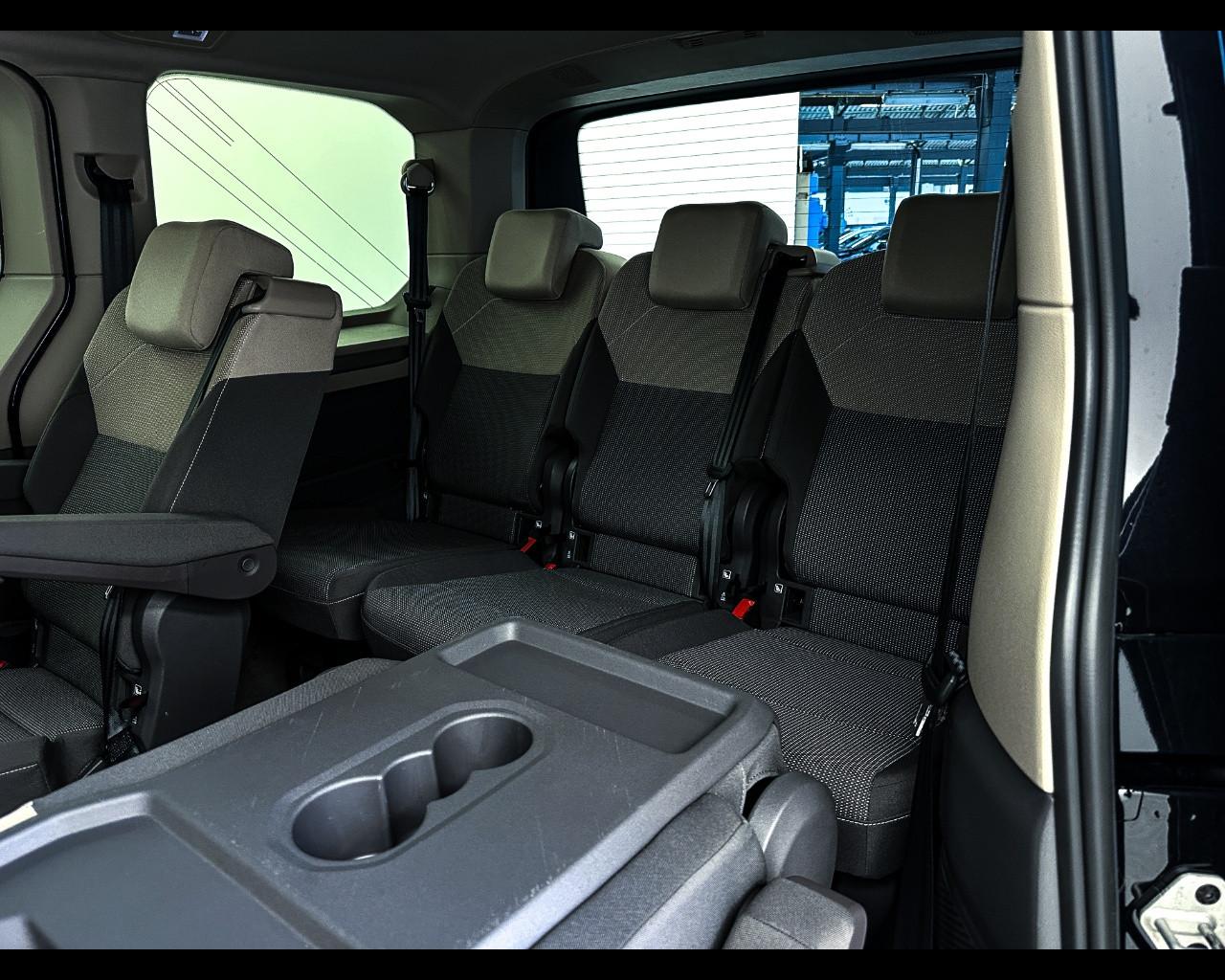 VOLKSWAGEN Multivan 7ª '21-> - Multivan 1.5 PHEV DSG 4Motion Life