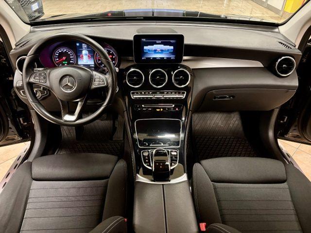 MERCEDES-BENZ GLC 220 d 4Matic Sport PEDANE - SERVICE MERCEDES