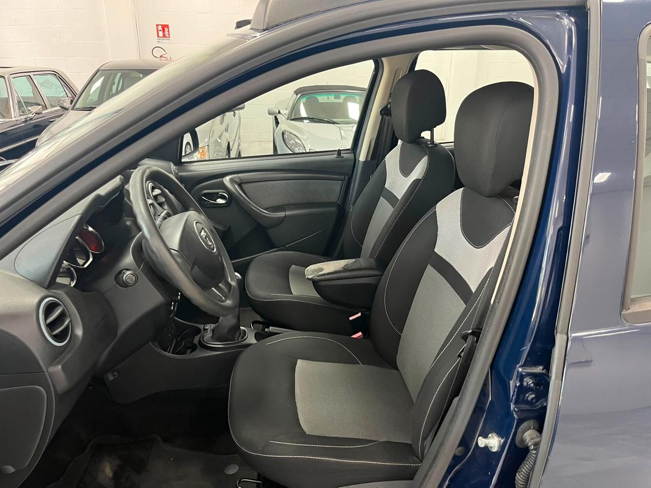 Dacia Duster 1.6 Laureate 4x2