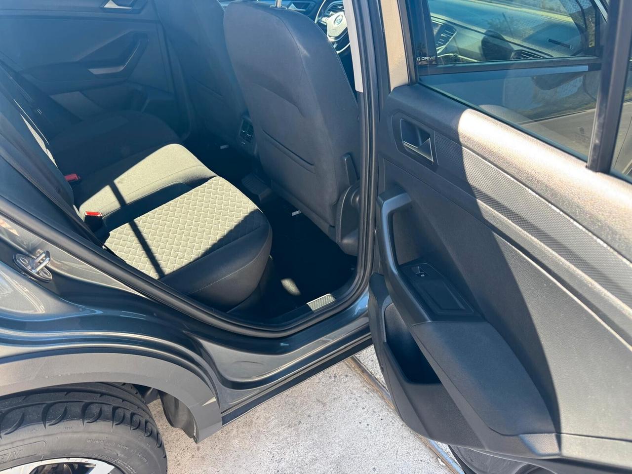 Volkswagen T-Roc 1.6 TDI Full Optional