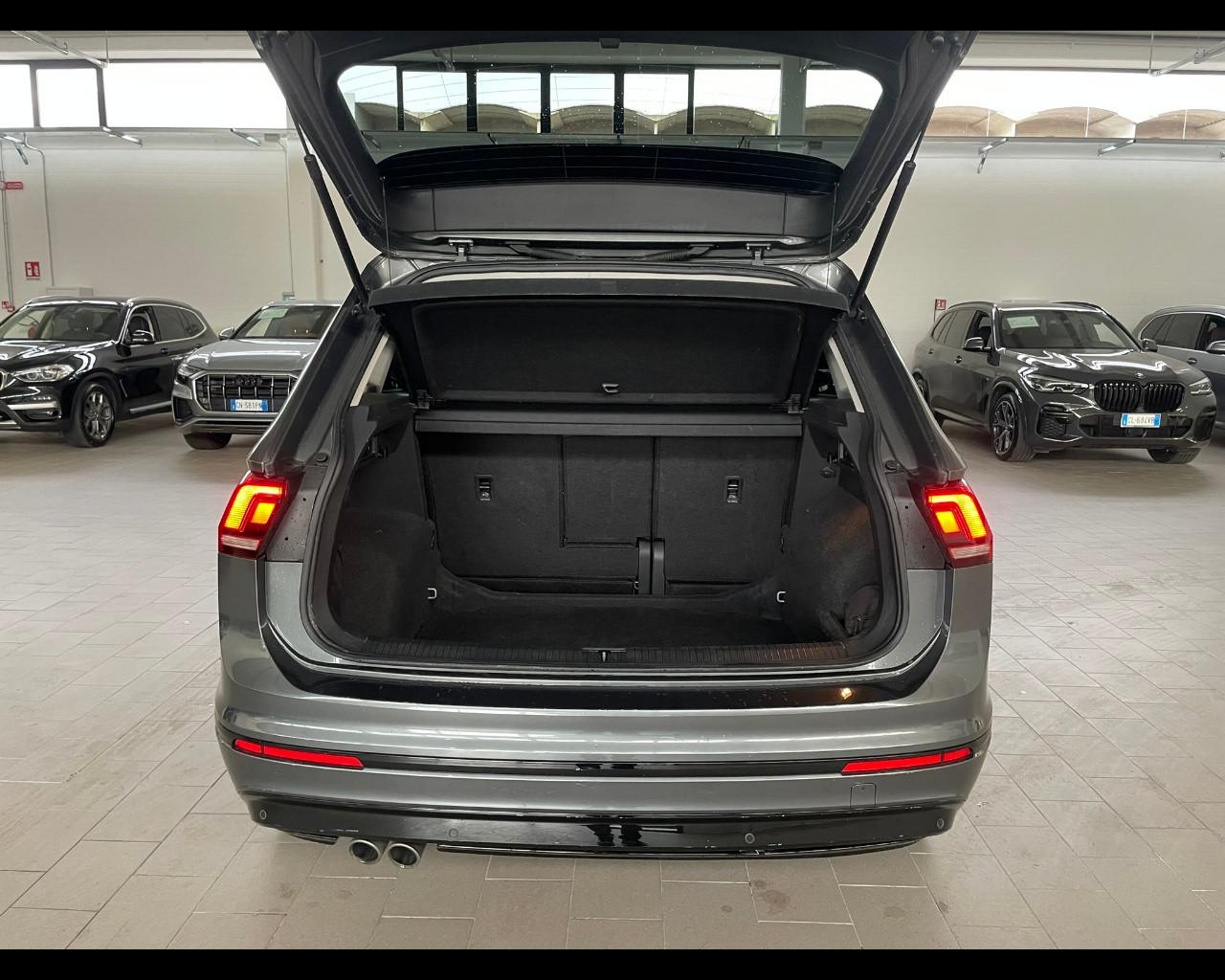 VOLKSWAGEN Tiguan 2ª serie - Tiguan 2.0 TDI SCR DSG 4MOTION Sport BMT