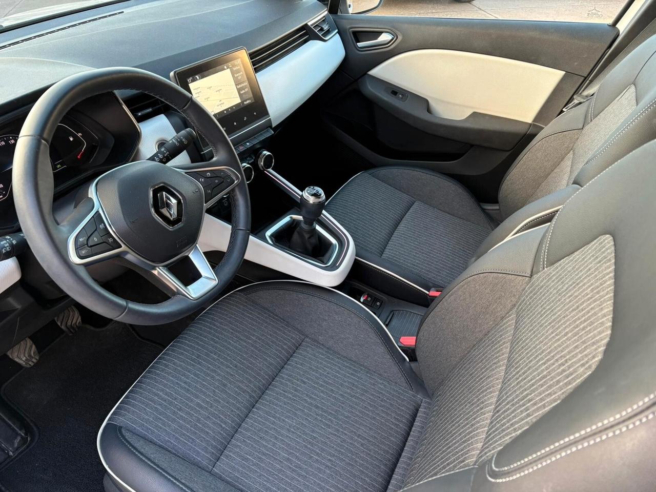 Renault Clio TCe 100 CV GPL Intens