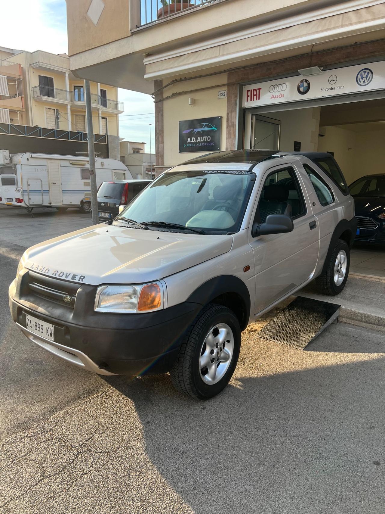 Land Rover Freelander 2.0 TD cat 3p. Hardback