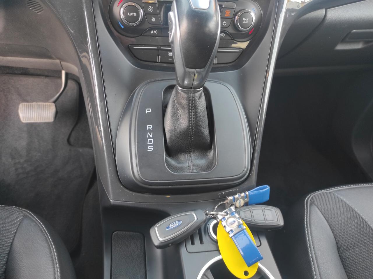 Ford Kuga 2.0 TDCI 150 CV S&S 4WD Powershift Titanium