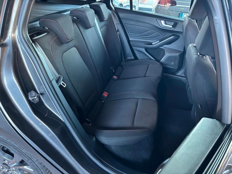 Ford Focus 1.0 EcoBoost Hybrid 125 CV powershift ST-Line