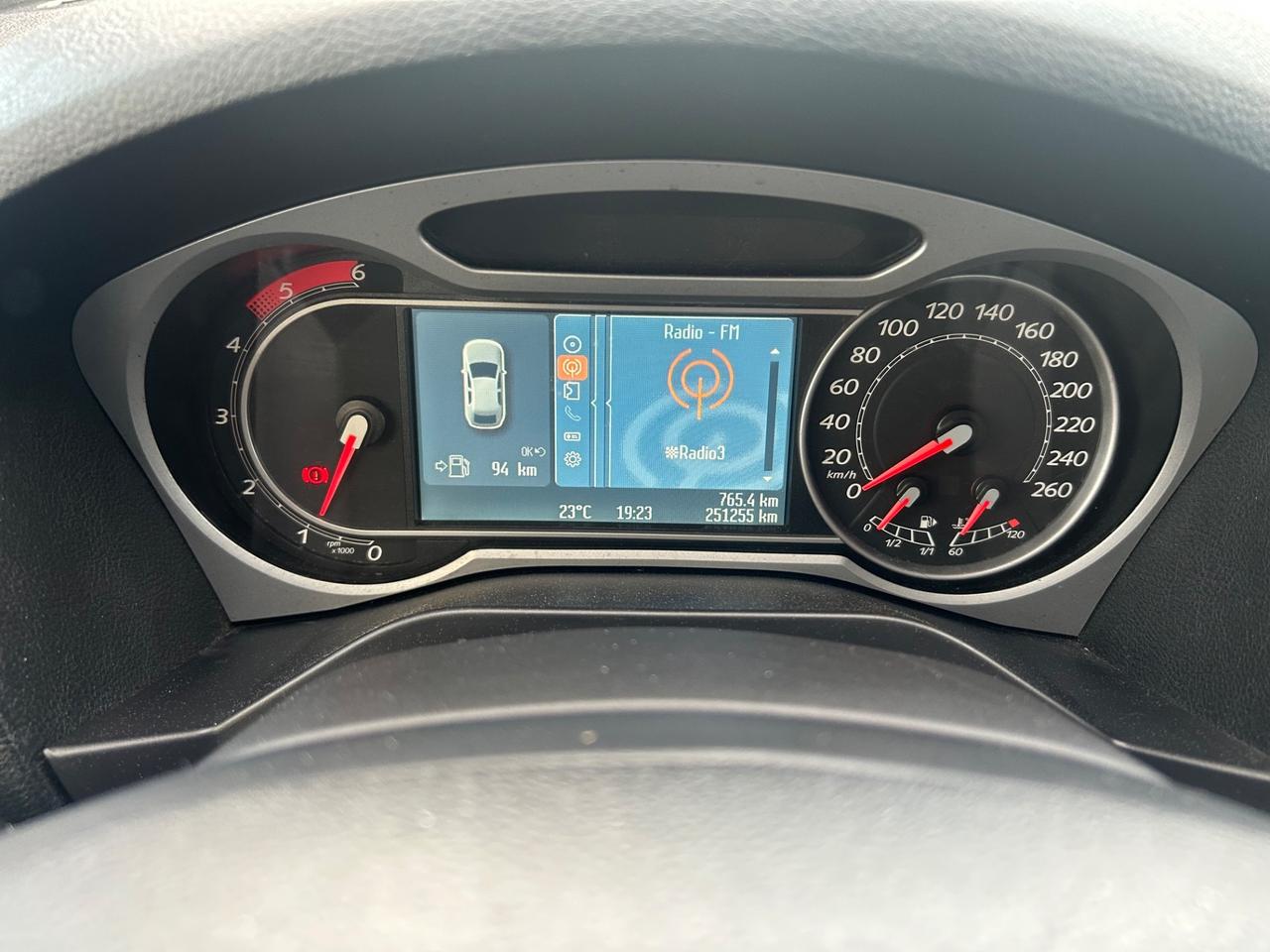 Ford S-Max 2.0 TDCi 140CV Titanium 7 Posti