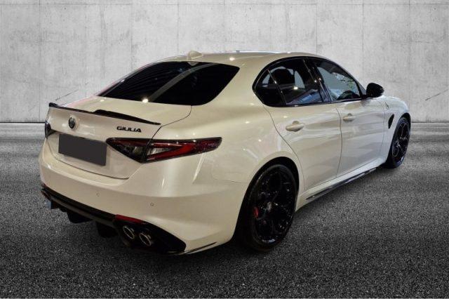 ALFA ROMEO Giulia 2.9 T V6 AT8 Quadrifoglio