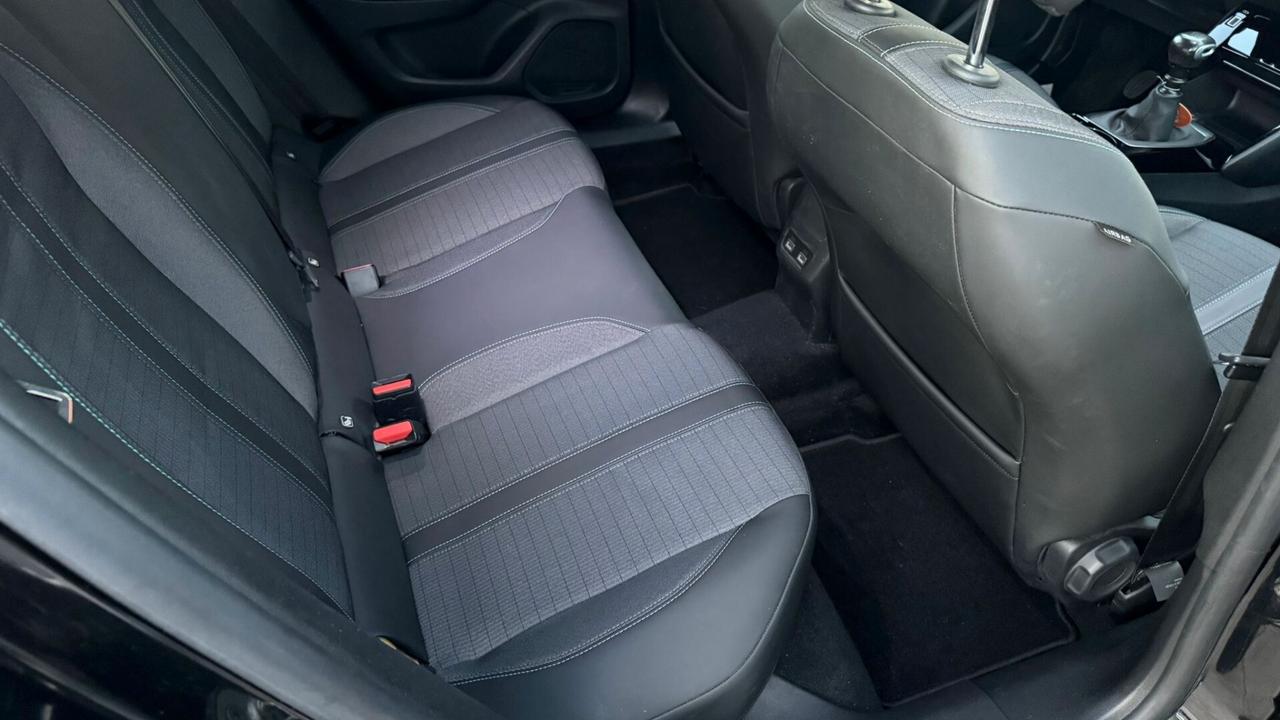Peugeot 2008 PureTech 130 S&S GT Pack