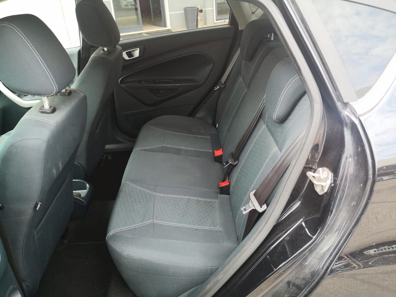 Ford Fiesta 1.4 TDCi 70CV 5 porte Titanium