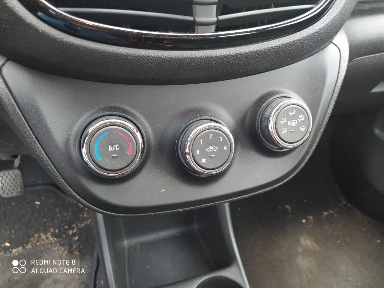 Opel Karl Rocks 1.0