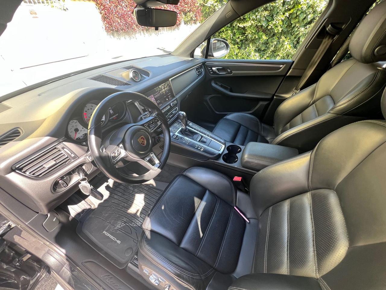 Porsche Macan 2.0 #10291