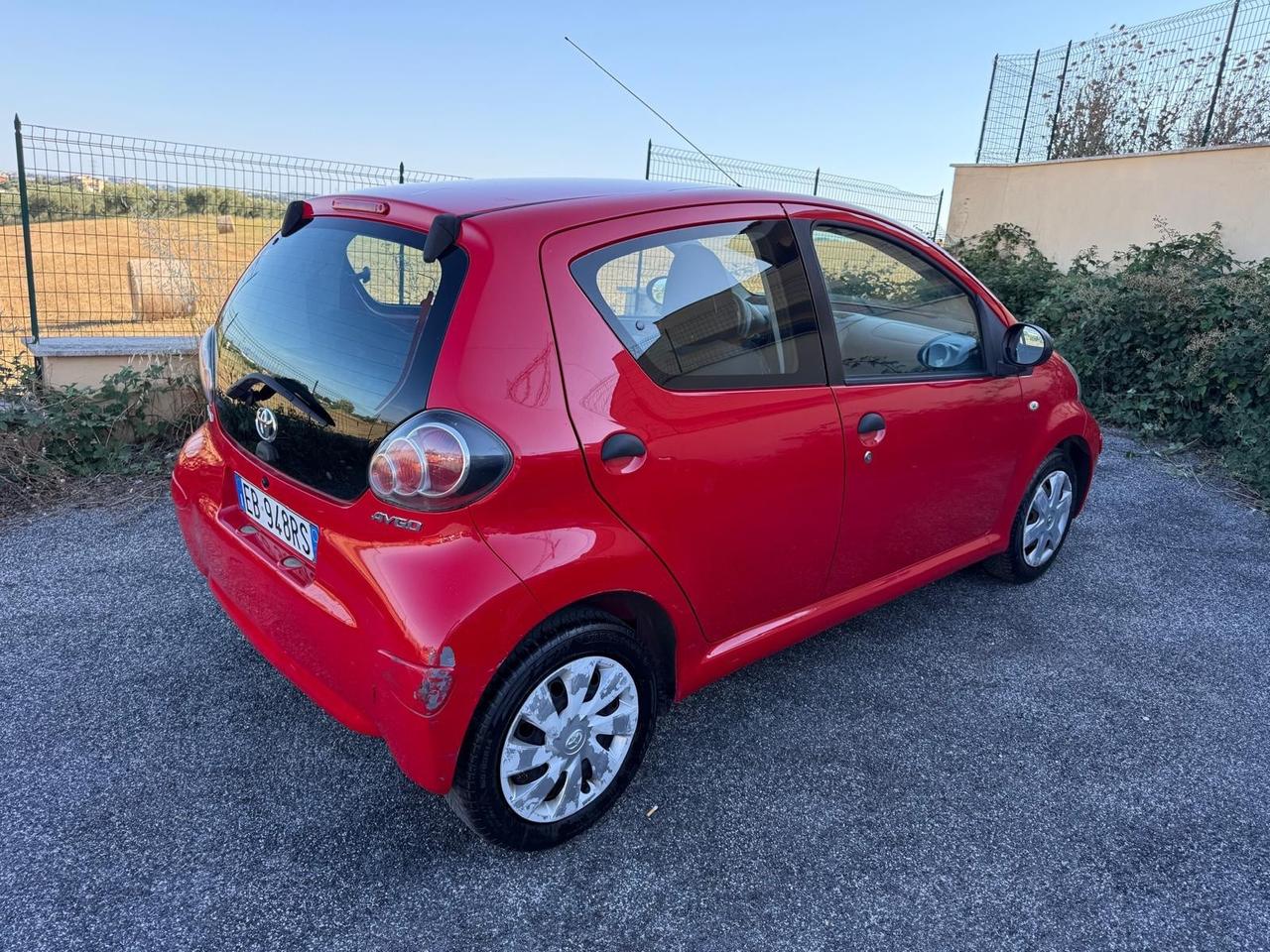 Toyota Aygo 1.0 12V VVT-i 5 porte Now
