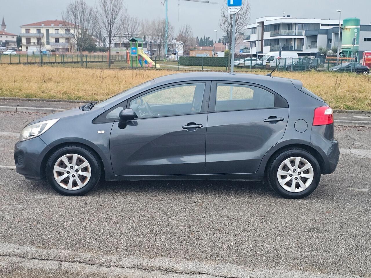 Kia Rio 1.2 BENZINA UNICO PROPRIETARIO ANNO 2013 OK PER NEOPATENTATI