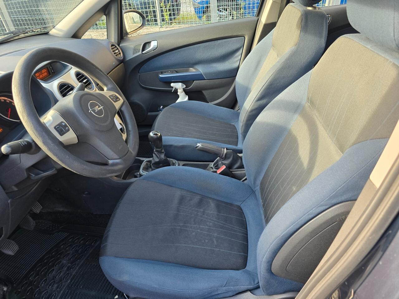Opel Corsa 1.2 5 porte Club