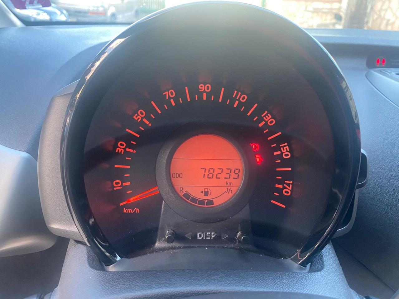 Peugeot 108 2014 1.2 82 CV 5 porte Active