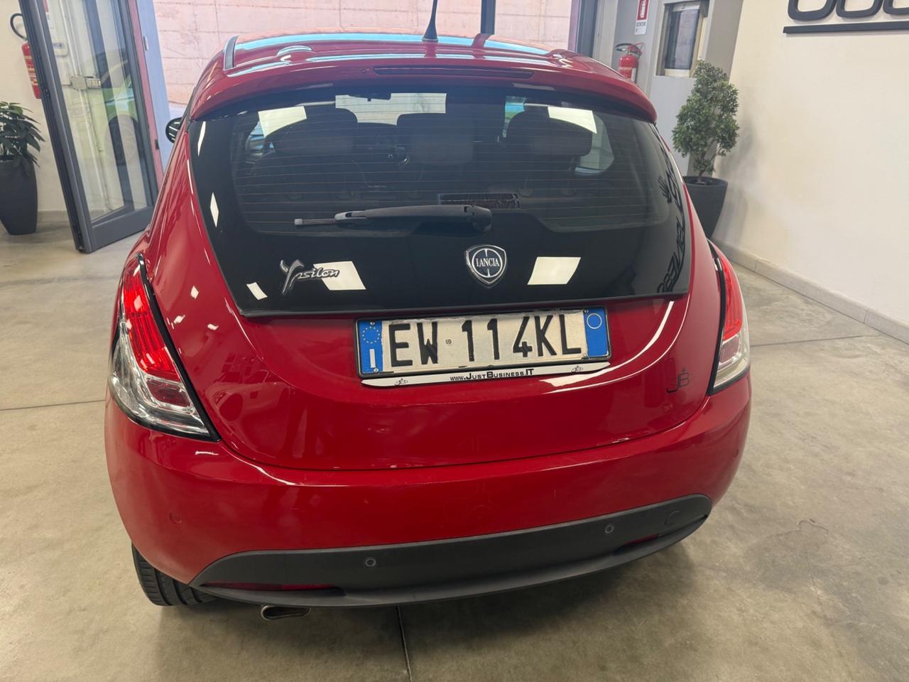 Lancia Ypsilon 1.2 69 CV 5 porte Platinum